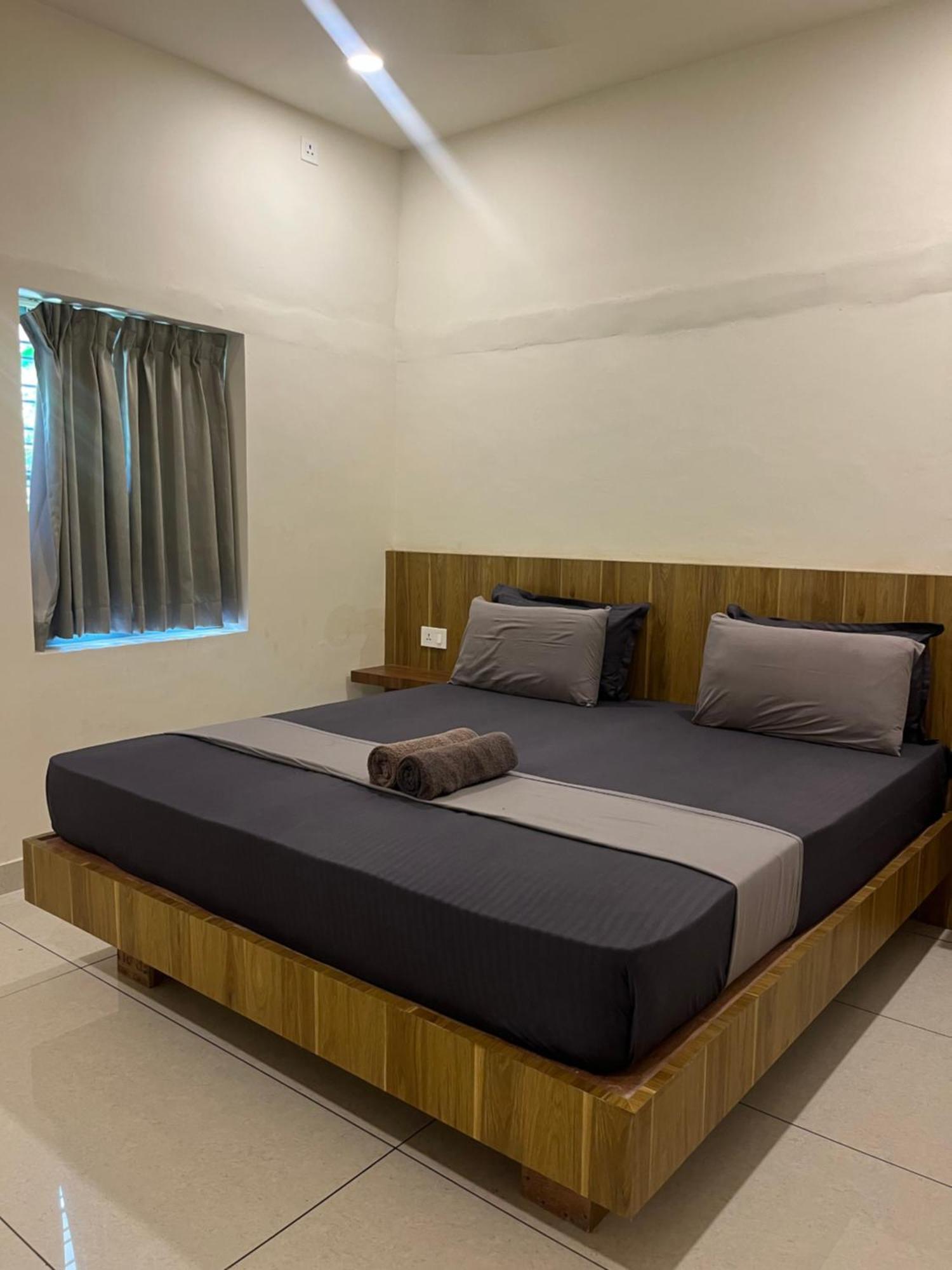 Paddlecult Surf Retreat Varkala Exterior foto